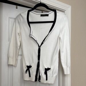 The limited White and Black Women's sweater/cardigan